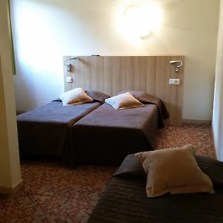 & Albertville Hotel Tournon