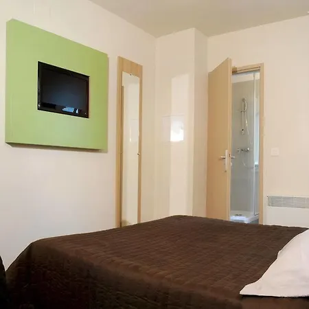 Hotel & Albertville *